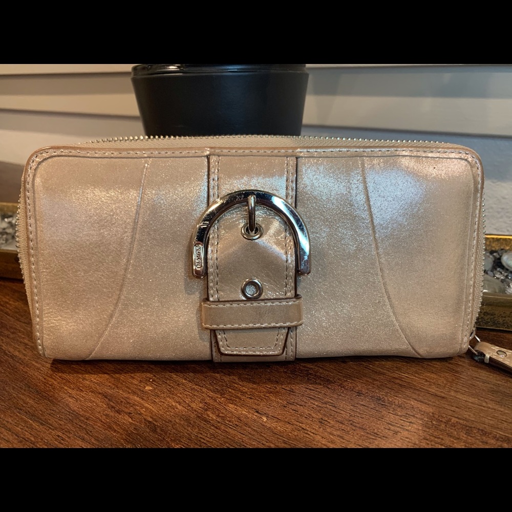 Coach Wallet - Picture 3 of 7